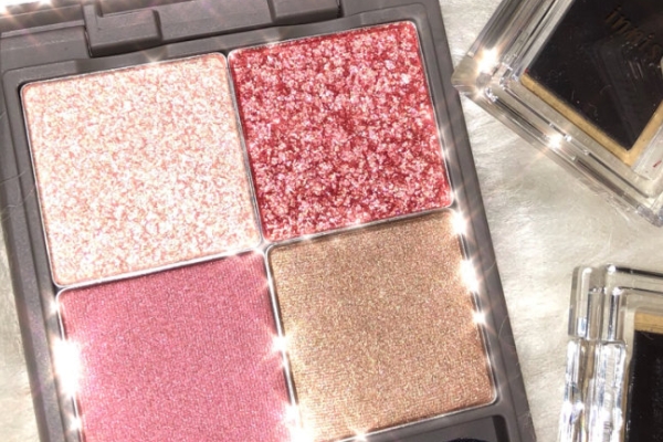 悅詩風(fēng)吟眼影推薦 這幾款用了就愛上 悅詩風(fēng)吟眼影推薦 這幾款用了就愛上