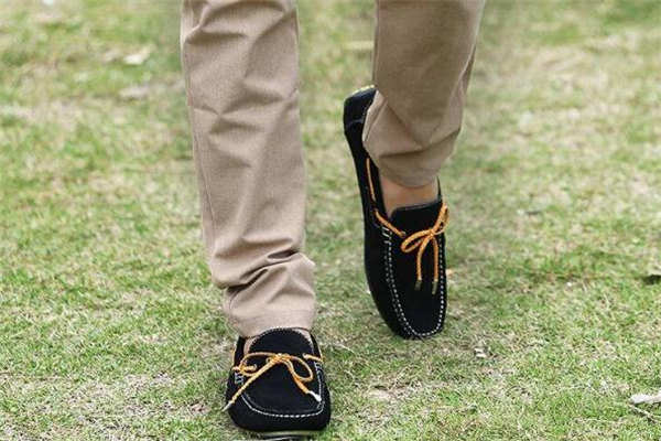 豆豆鞋適合多大年齡 款式適合更重要 豆豆鞋適合多大年齡 款式適合更重要