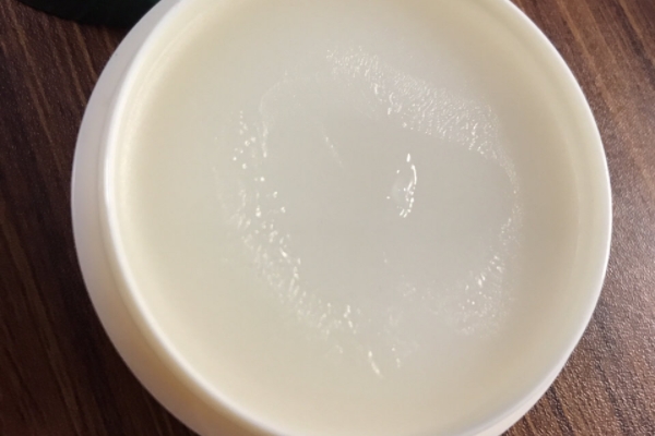 悅詩(shī)風(fēng)吟唇膜可以吃么 當(dāng)然不可以