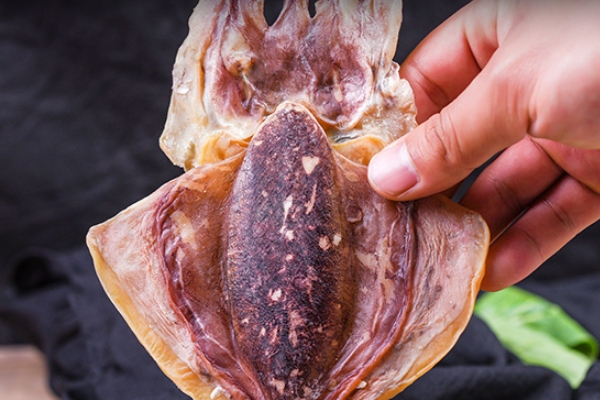 墨魚(yú)干怎么做好吃 這樣做出來(lái)超美味