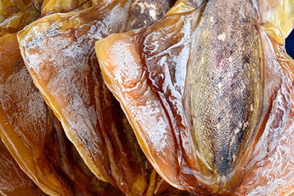 干墨魚(yú)煮熟要多久 半小時(shí)以上