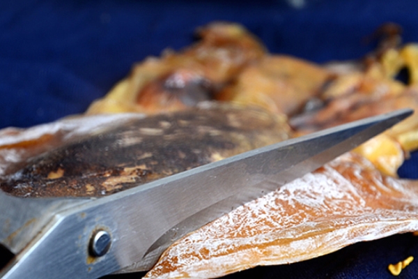 墨魚(yú)干為什么要去黑膜 為了更好的口感