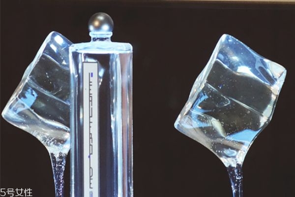 蘆丹氏冷水香調(diào) 蘆丹氏冷水香評 蘆丹氏冷水香調(diào) 蘆丹氏冷水香評