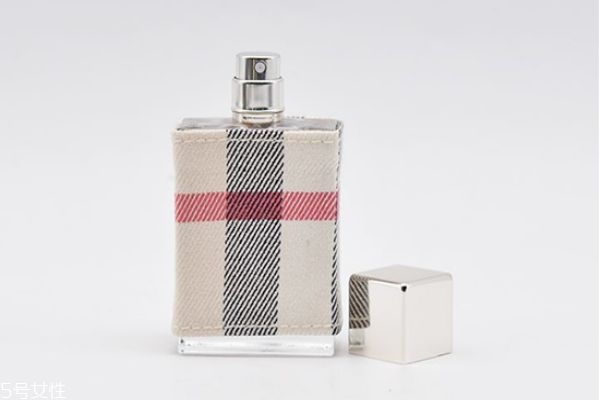 倫敦女士香水是什么味道 巴寶莉倫敦女士香水適合年齡 倫敦女士香水是什么味道 巴寶莉倫敦女士香水適合年齡