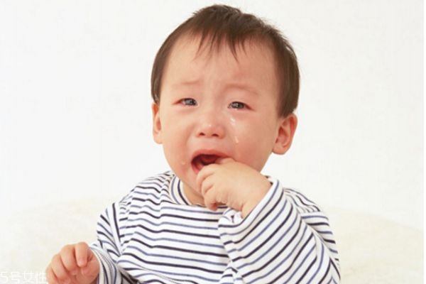 寶寶誤吞異物會有什么癥狀 寶寶吞了異物怎么辦 寶寶誤吞異物會有什么癥狀 寶寶吞了異物怎么辦