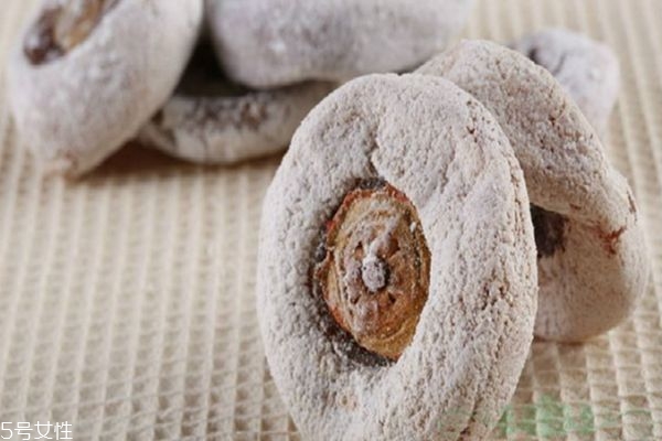 柿餅什么時候吃最好 柿餅保質(zhì)期多久 柿餅什么時候吃最好 柿餅保質(zhì)期多久