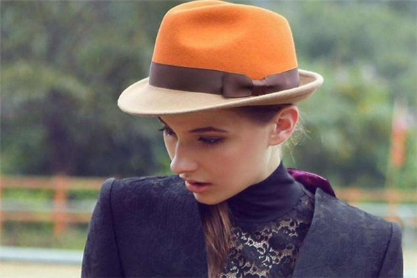 爵士帽的正確戴法 有很多細節(jié) 爵士帽的正確戴法 有很多細節(jié)