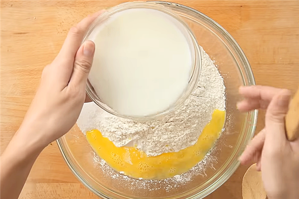 面怎么揉做出的面包松軟 面怎么揉做出的面包松軟