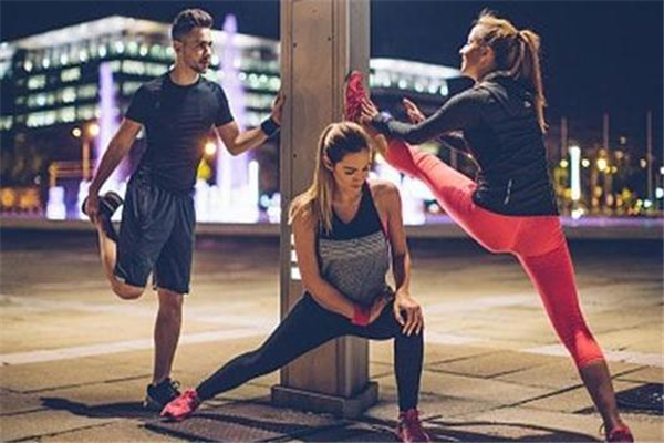 晚上運(yùn)動(dòng)會(huì)導(dǎo)致失眠嗎 運(yùn)動(dòng)量不要太大 晚上運(yùn)動(dòng)會(huì)導(dǎo)致失眠嗎 運(yùn)動(dòng)量不要太大