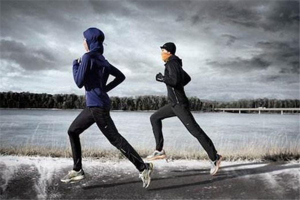 冬天跑步要戴口罩嗎 看個人習慣 冬天跑步要戴口罩嗎 看個人習慣