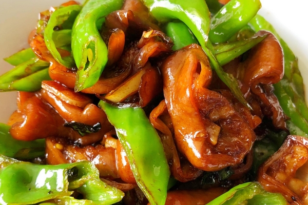 豬腸要燉什么好吃 紅棗蓮子都不錯 豬腸要燉什么好吃 紅棗蓮子都不錯