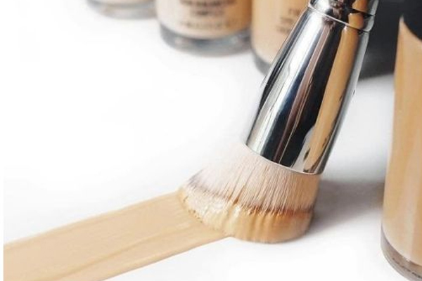 初學(xué)者化妝刷推薦 專(zhuān)業(yè)化妝師推薦的化妝刷