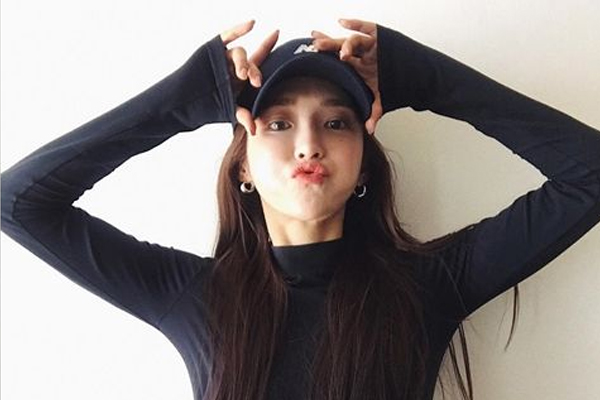 高效燃脂瑜珈體式 在家極速燃脂瑜珈動作 高效燃脂瑜珈體式 在家極速燃脂瑜珈動作