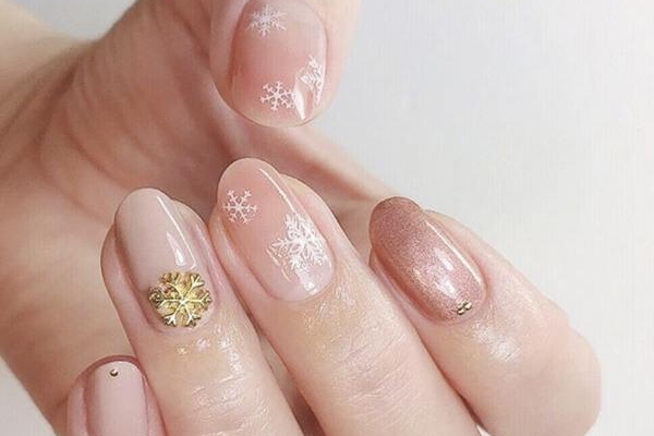 粉色系美甲圖片2019 初戀粉色系美甲 粉色系美甲圖片2019 初戀粉色系美甲