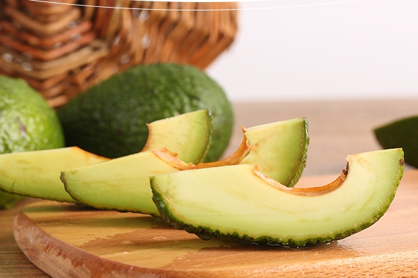 牛油果做輔食需要蒸嗎 千萬(wàn)不要多此一舉 牛油果做輔食需要蒸嗎 千萬(wàn)不要多此一舉