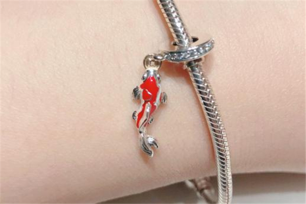 潘多拉錦鯉手鏈多少錢 新年帶來好運(yùn) 潘多拉錦鯉手鏈多少錢 新年帶來好運(yùn)