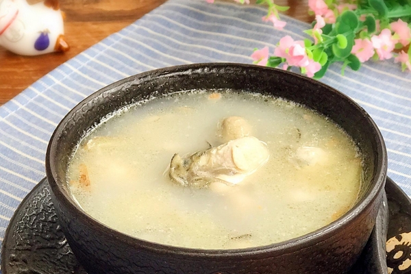 冬季喝什么湯最有營(yíng)養(yǎng)價(jià)值 這些都不錯(cuò) 冬季喝什么湯最有營(yíng)養(yǎng)價(jià)值 這些都不錯(cuò)