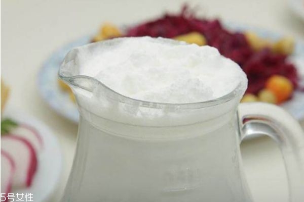 酸奶喝多了會怎樣 喝酸奶的最佳時(shí)間 酸奶喝多了會怎樣 喝酸奶的最佳時(shí)間