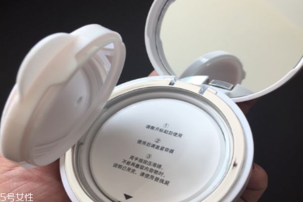 自然堂氣墊適合學生嗎 自然堂氣墊介紹 自然堂氣墊適合學生嗎 自然堂氣墊介紹