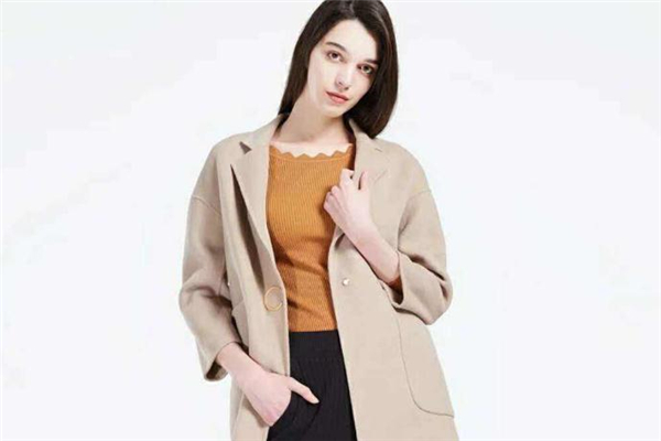 雙面羊絨大衣為什么那么貴 縫制工藝太復(fù)雜 雙面羊絨大衣為什么那么貴 縫制工藝太復(fù)雜