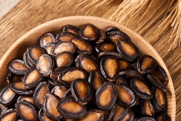 五香西瓜子怎么做 其實(shí)很簡(jiǎn)單 五香西瓜子怎么做 其實(shí)很簡(jiǎn)單