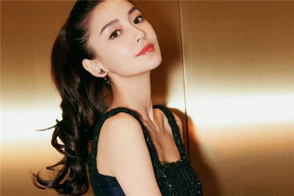 天鵝頸是天生的嗎 多數(shù)靠后天鍛煉 天鵝頸是天生的嗎 多數(shù)靠后天鍛煉