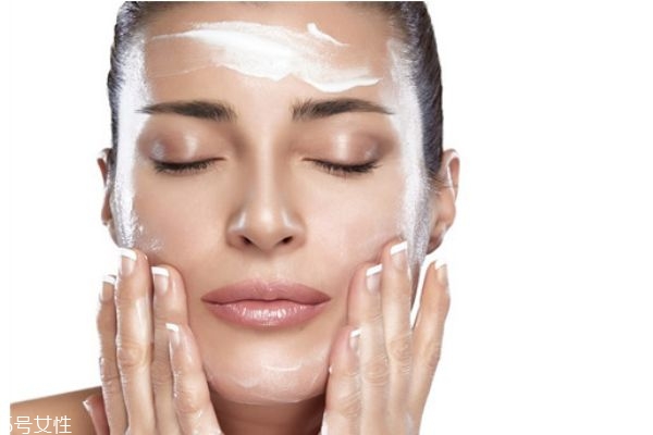 美白效果最好的成分 這4種美白成分讓你輕松變白 美白效果最好的成分 這4種美白成分讓你輕松變白