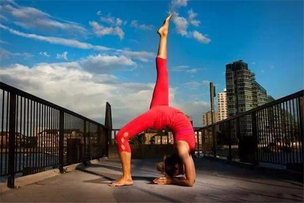 阿斯湯加瑜伽適合初學(xué)者嗎 需要一定的基礎(chǔ) 阿斯湯加瑜伽適合初學(xué)者嗎 需要一定的基礎(chǔ)