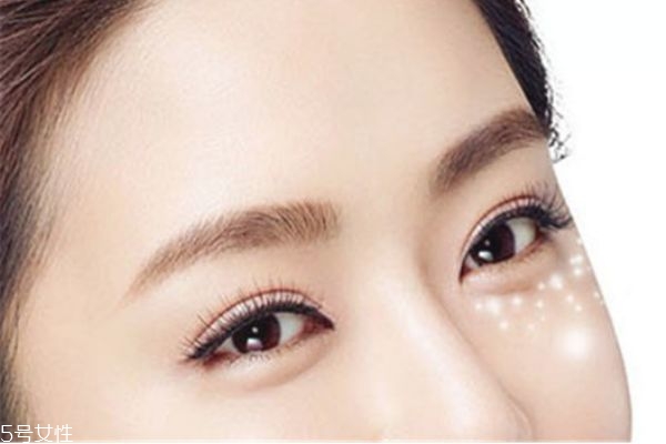 20歲女生如何護(hù)膚 20歲女生早晚護(hù)膚步驟 20歲女生如何護(hù)膚 20歲女生早晚護(hù)膚步驟