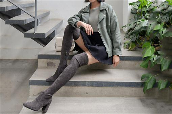過膝靴怎么穿顯瘦 避開這幾個(gè)雷區(qū) 過膝靴怎么穿顯瘦 避開這幾個(gè)雷區(qū)