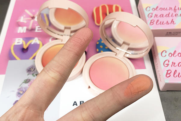 橘朵漸變?nèi)t色號怎么選 橘朵漸變?nèi)t用法 橘朵漸變?nèi)t色號怎么選 橘朵漸變?nèi)t用法