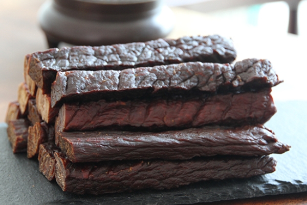 牛肉干密封能保存多久 真空可以保存半年 牛肉干密封能保存多久 真空可以保存半年