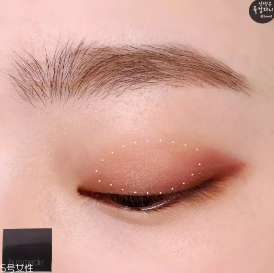 單眼皮小內(nèi)雙怎么畫(huà)眼妝 單眼皮眼妝基礎(chǔ)畫(huà)法