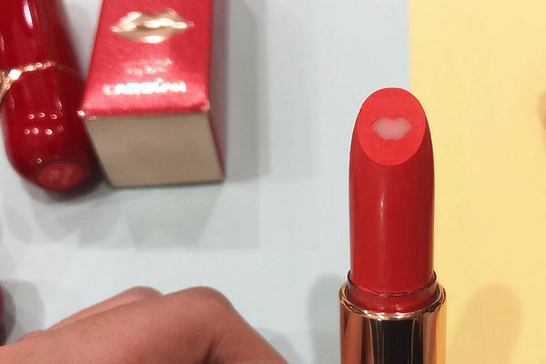 卡姿蘭小紅唇口紅干不干 超級(jí)滋潤(rùn)型口紅 卡姿蘭小紅唇口紅干不干 超級(jí)滋潤(rùn)型口紅