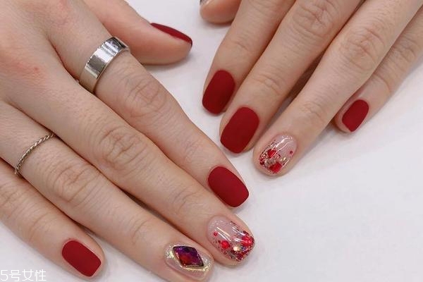 時尚簡約美甲圖片 時髦小心機美甲 時尚簡約美甲圖片 時髦小心機美甲