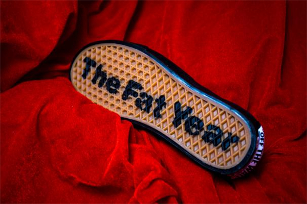 vans豬年限定發(fā)多少雙 趕緊去搶購(gòu) vans豬年限定發(fā)多少雙 趕緊去搶購(gòu)