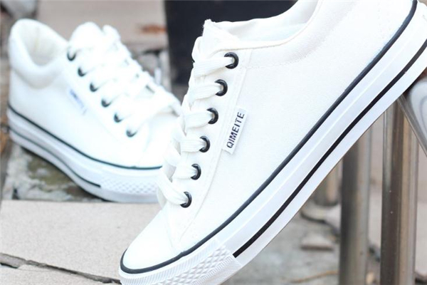 帆布鞋適合什么年齡？看自己心態(tài)