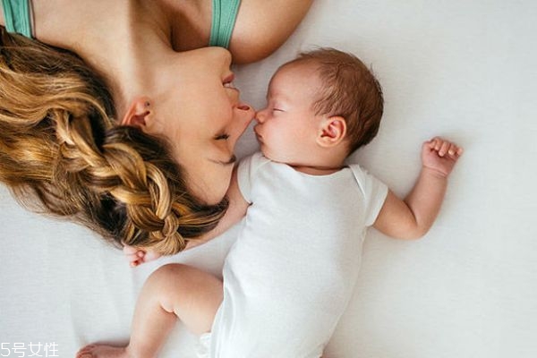 新生兒乳頭要不要擠 新生兒乳頭要不要擠