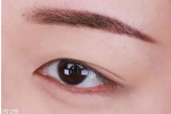 深棕色眼妝怎么畫(huà) 眼妝的畫(huà)法步驟教程 深棕色眼妝怎么畫(huà) 眼妝的畫(huà)法步驟教程