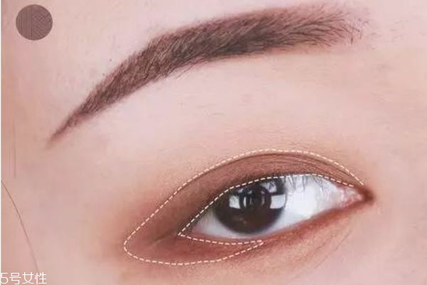 深棕色眼妝怎么畫(huà) 眼妝的畫(huà)法步驟教程 深棕色眼妝怎么畫(huà) 眼妝的畫(huà)法步驟教程