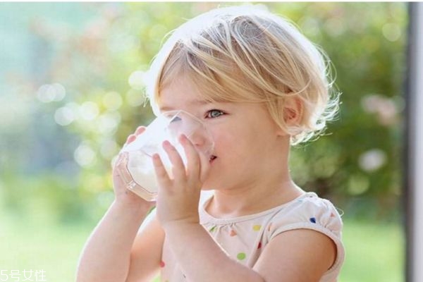 新生兒乳頭要不要擠 新生兒乳頭要不要擠