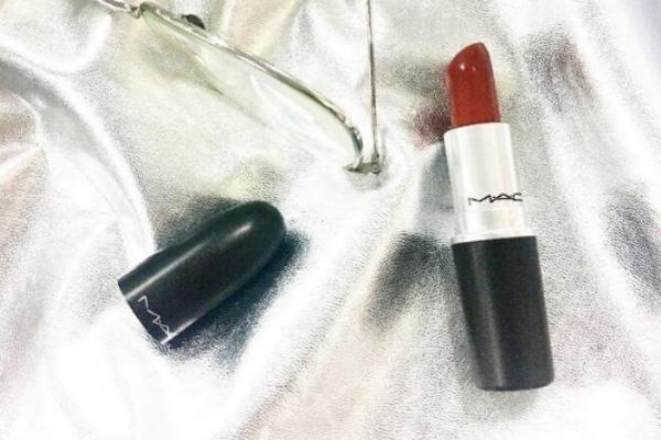 mac小辣椒口紅怎么樣 mac小辣椒口紅干不干 mac小辣椒口紅怎么樣 mac小辣椒口紅干不干