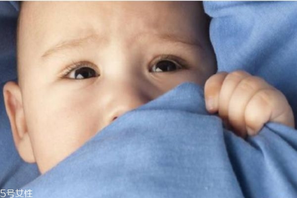 嬰兒受到了驚嚇怎么辦 嬰兒受到了驚嚇怎么辦