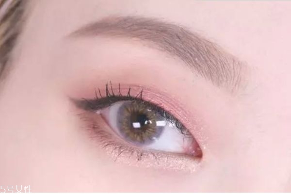 深棕色眼妝怎么畫(huà) 眼妝的畫(huà)法步驟教程 深棕色眼妝怎么畫(huà) 眼妝的畫(huà)法步驟教程