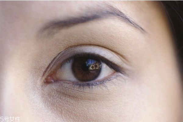 睫毛老是掉怎么辦 睫毛老是掉什么原因 睫毛老是掉怎么辦 睫毛老是掉什么原因