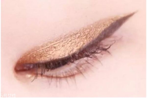 單眼皮小內(nèi)雙怎么畫(huà)眼妝 單眼皮眼妝基礎(chǔ)畫(huà)法