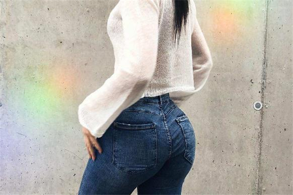 微笑線怎么練 輕松擁有迷人臀部 微笑線怎么練 輕松擁有迷人臀部