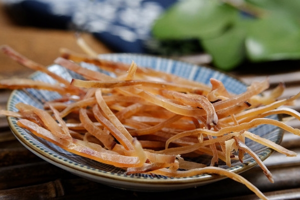 魷魚絲是發(fā)物嗎 屬于發(fā)物類 魷魚絲是發(fā)物嗎 屬于發(fā)物類