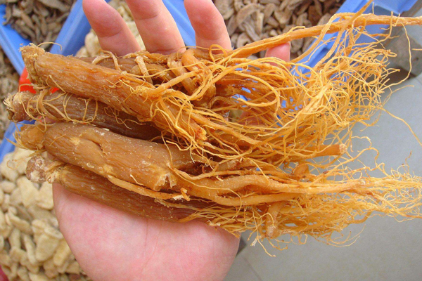 紅參吃起來很甜正常嗎 這種紅參加了糖 紅參吃起來很甜正常嗎 這種紅參加了糖