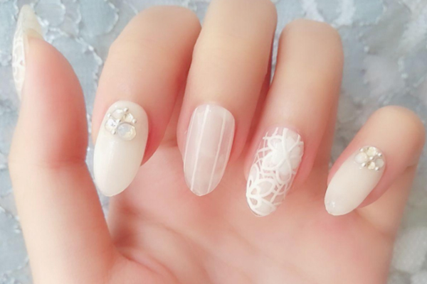 簡單半透明美甲圖片 仙氣十足裸透美甲 簡單半透明美甲圖片 仙氣十足裸透美甲